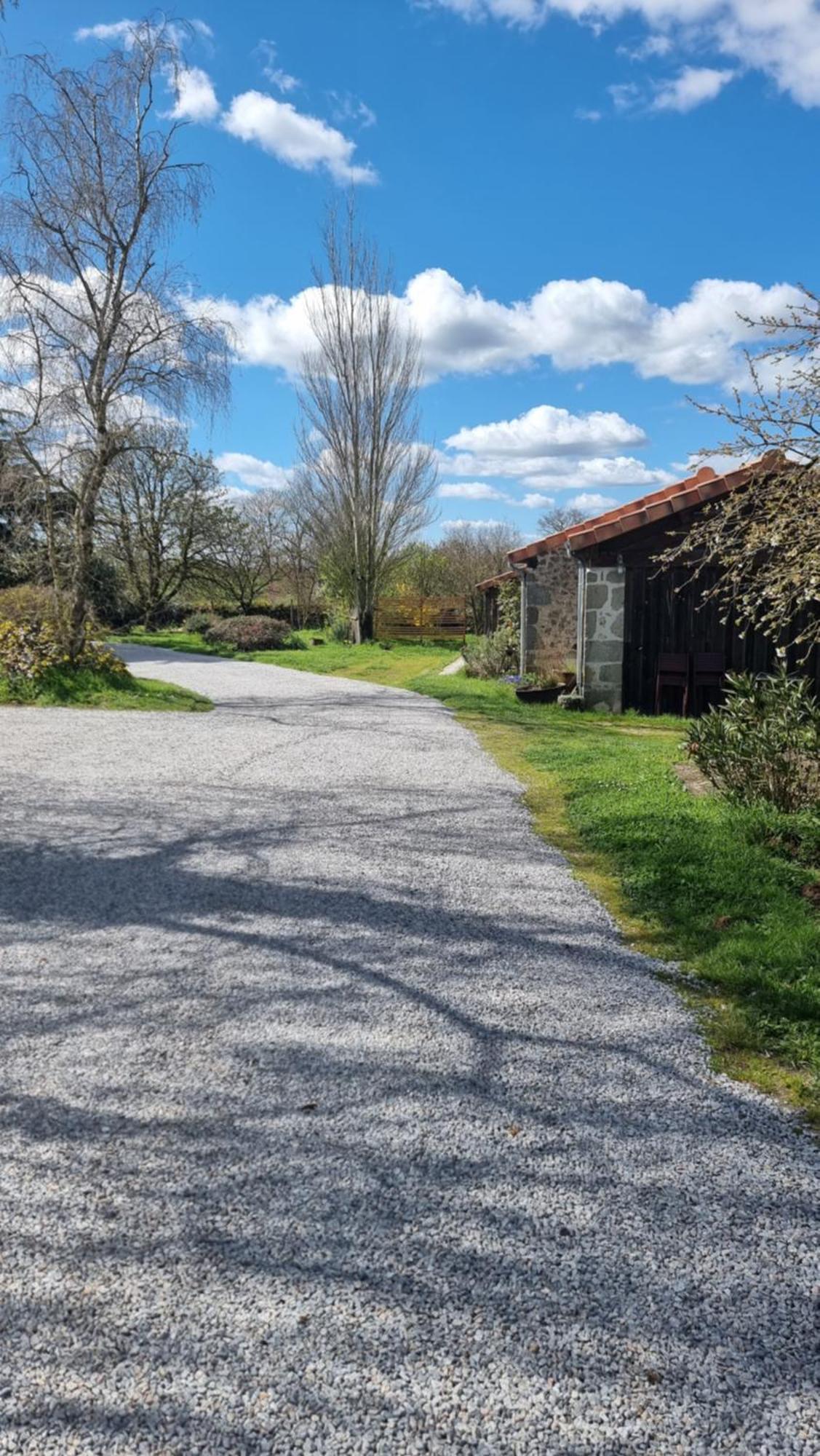Chambres Et Gite Dans Un Lieu Calme Et Champetre Gourge Les Grippeaux Proche Parthenay Exterior photo